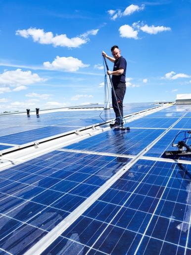 allesklar Gebaeudereinigung Photovoltaik-Reinigung und Solarreinigung Viernheim