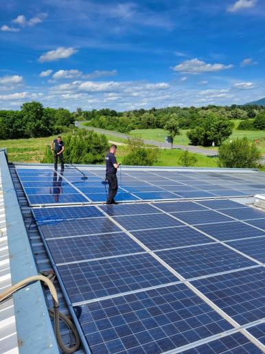 allesklar Gebaeudereinigung Photovoltaik-Reinigung und Solarreinigung Mannheim