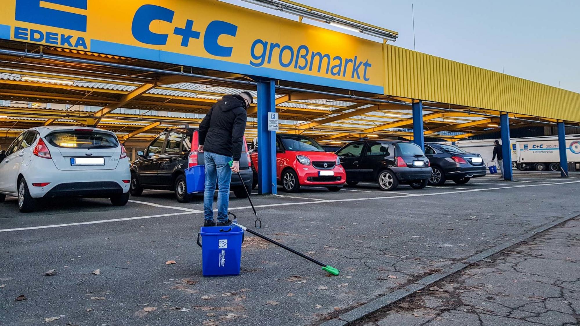 Parkplatzreinigung - allesklar Gebäudereinigung