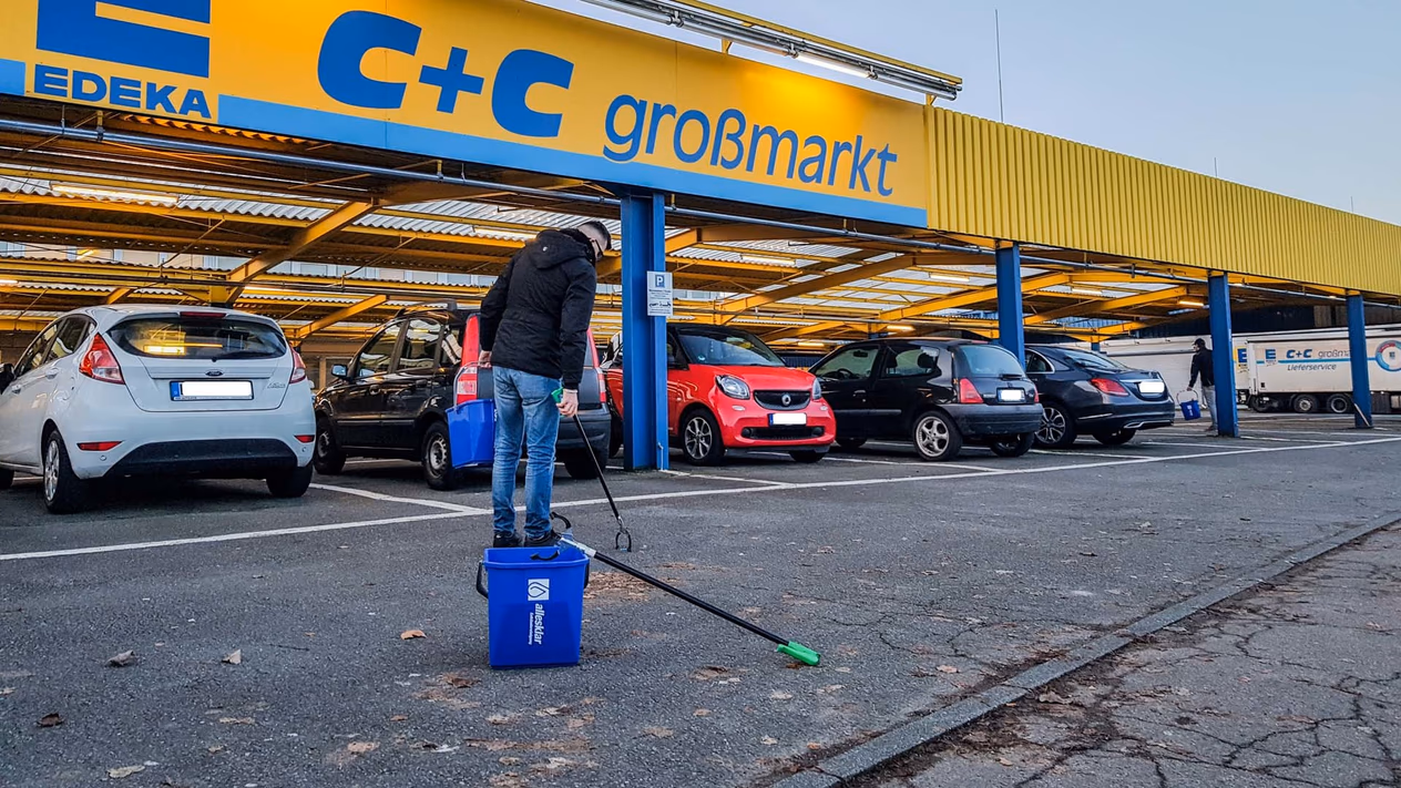 allesklar Gebäudereinigung Parkplatzreinigung