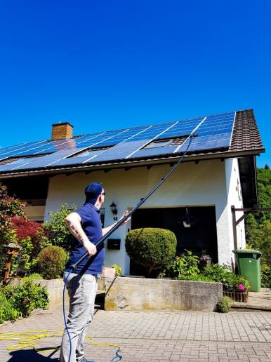 allesklar Gebäudereinigung Photovoltaik-Reinigung Heppenheim