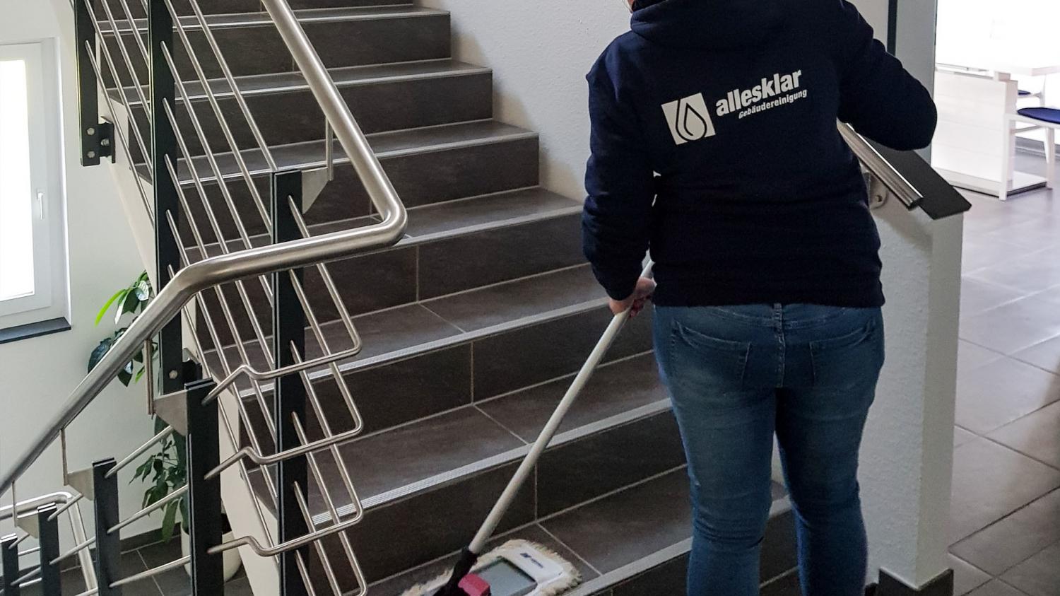 Treppenhausreinigung - allesklar Gebäudereinigung